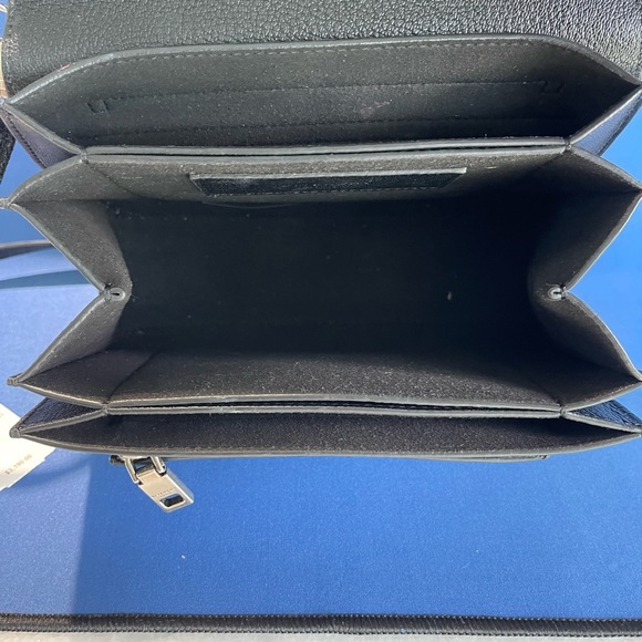 Givenchy GV3 Small Crossbody Bag handheld chain strap & leather shoulder strap. - Picture 10 of 12